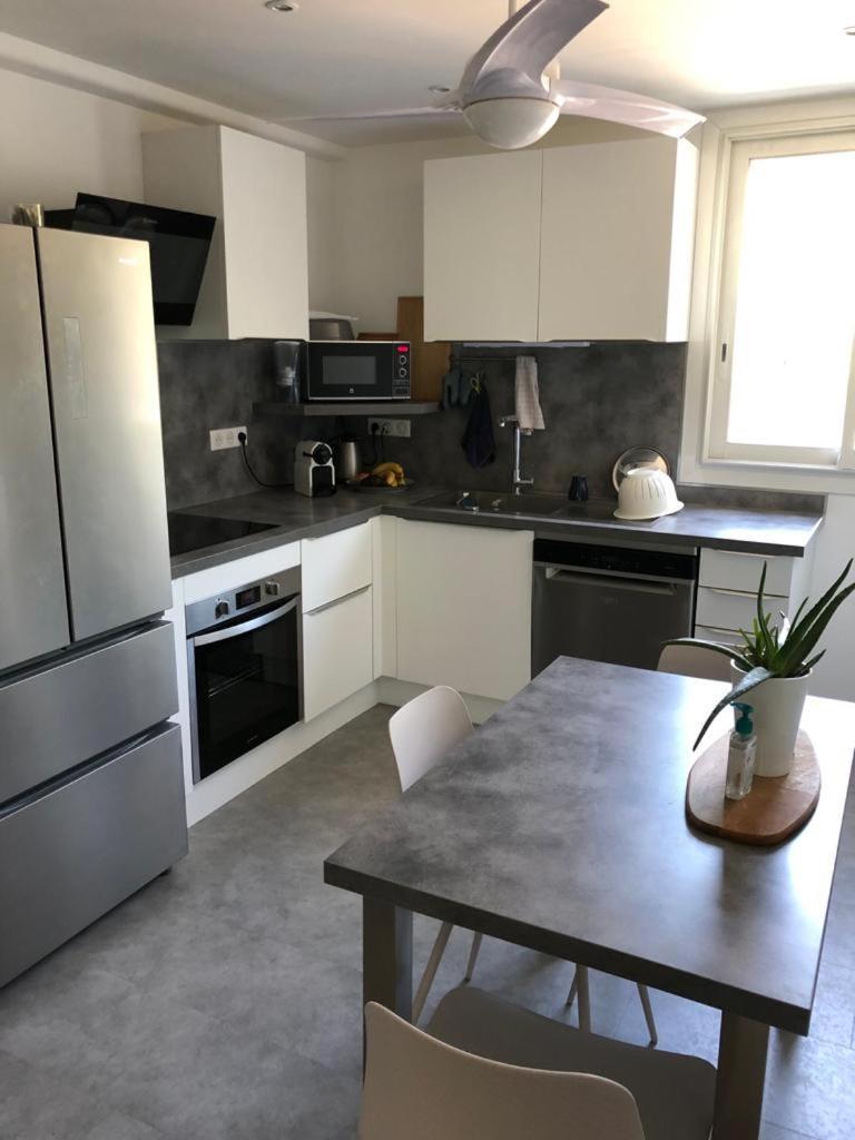 Chambre Avec Salle D'Eau Privee Dans Appartement Partage 200 M Du Tram Montpellier Exterior foto